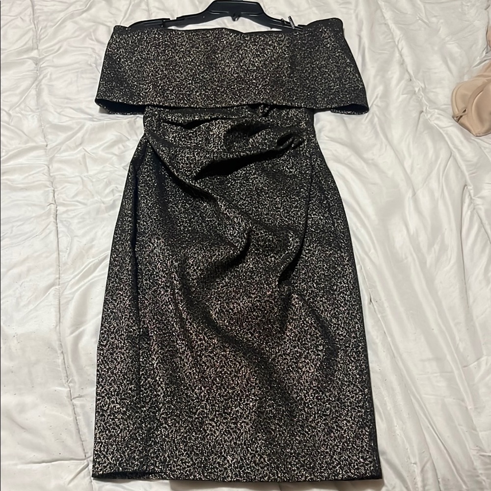 Vince Camuto Off the Shoulder Midi Dress